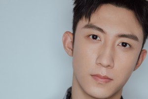 玩家点评“闲逸斗地主外卦神器”(详细辅助教程)