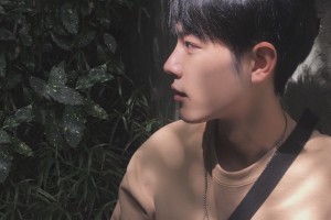 介绍一款“雀神麻将助赢神器”挂辅助教程